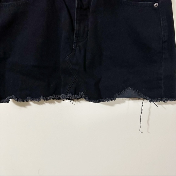 American Eagle Hi Rise Festival Mini Black Denim Skirt Size 12 Button Fly - Picture 6 of 10